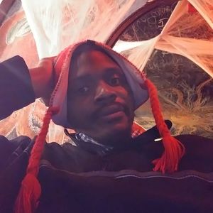 Meet your Posher, Phillip